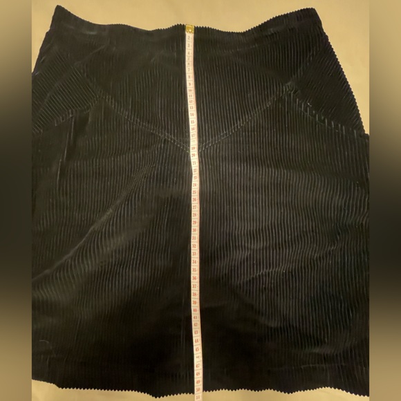 Eve Gravel Canadian designer “Double Time Skirt” in black corduroy, size LARGE - Picture 8 of 9